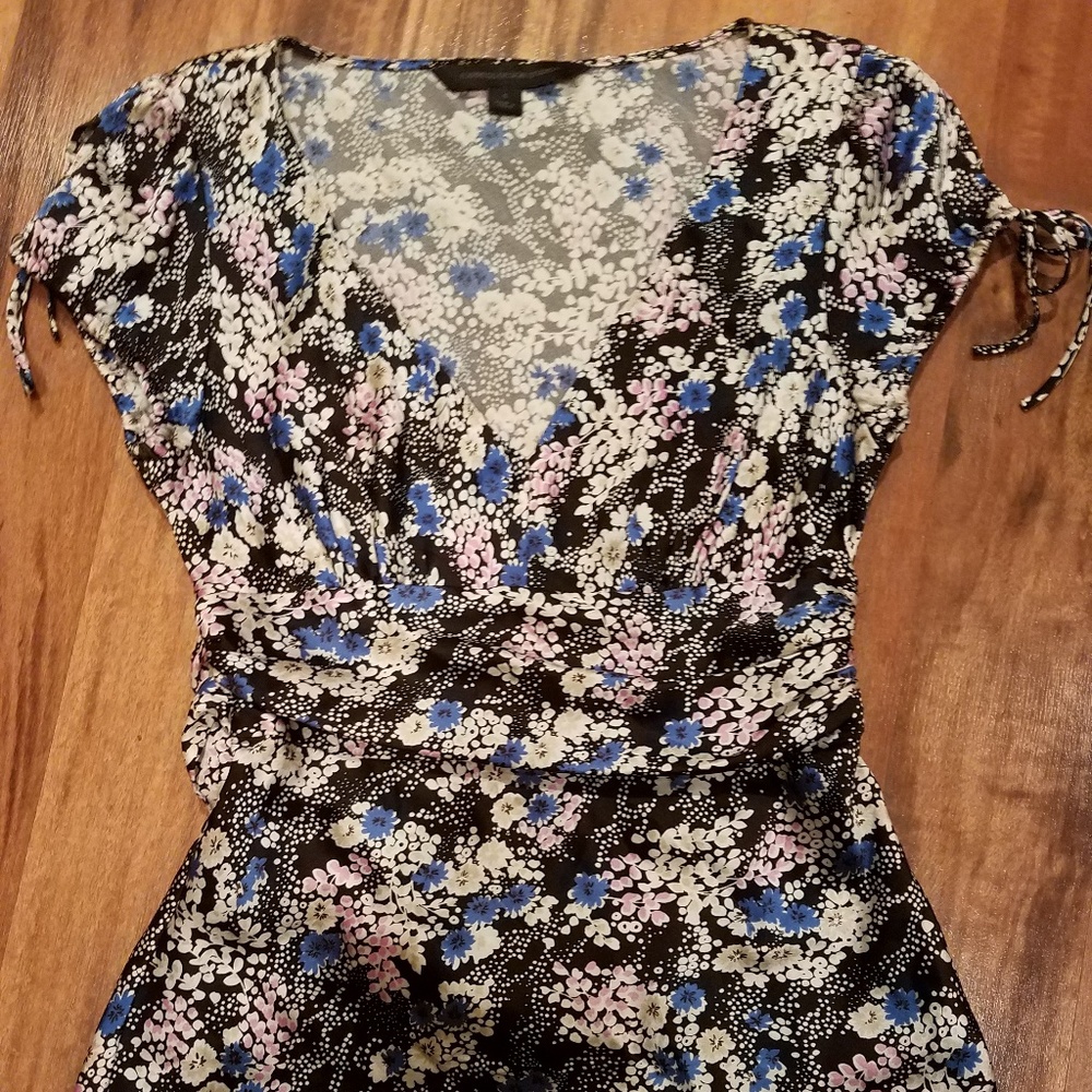 Express top size small in euc.